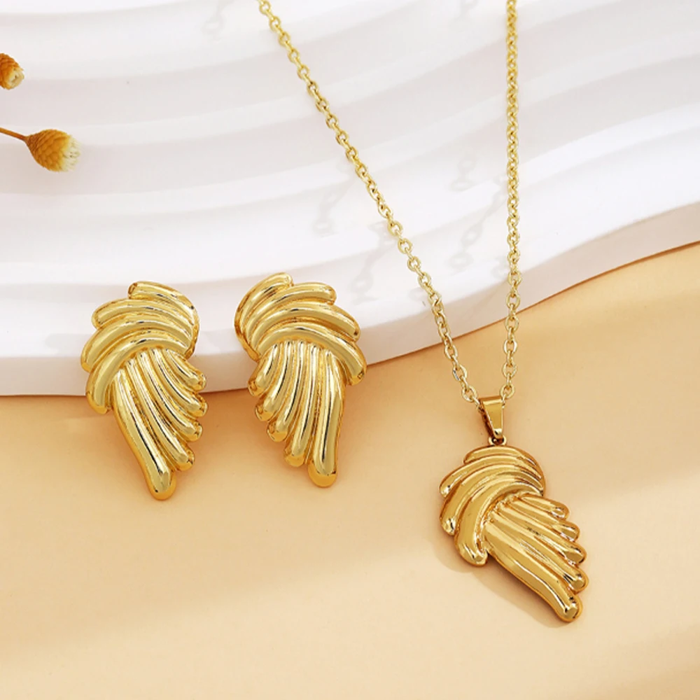 African Earrings Jewelry Dubai Fashion Clip Earrings Necklace 2PCS Set Trendy Luxury Gold Color Jewelry Set Wedding Party Gift
African Earrings Jewelry Dubai Fashion Clip Earrings Necklace 2PCS Set Trendy Luxury Gold Color Jewelry Set Wedding Party Gift