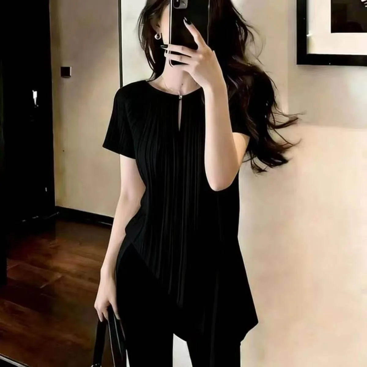 Summer New Style Women's Shirt Short Sleeve Pleated Waist Inward round Neck Overhead Elegant Beautiful Top Polyester Fiber
Summer New Style Women's Shirt Short Sleeve Pleated Waist Inward round Neck Overhead Elegant Beautiful Top Polyester Fiber