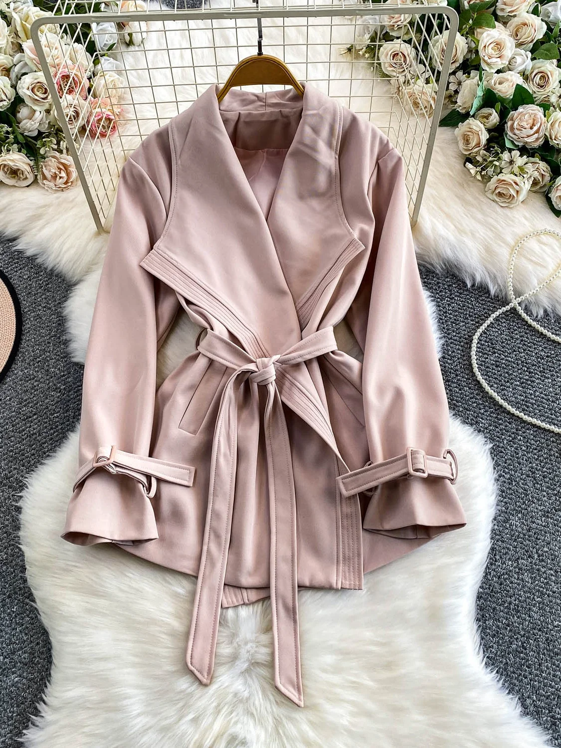 Ele Briti Sle Belted Coat Women's Loose Fit Slimming Medium Length Windbreaker Jaet Long Sve Pure Color Daily Wear
Ele Briti Sle Belted Coat Women's Loose Fit Slimming Medium Length Windbreaker Jaet Long Sve Pure Color Daily Wear
