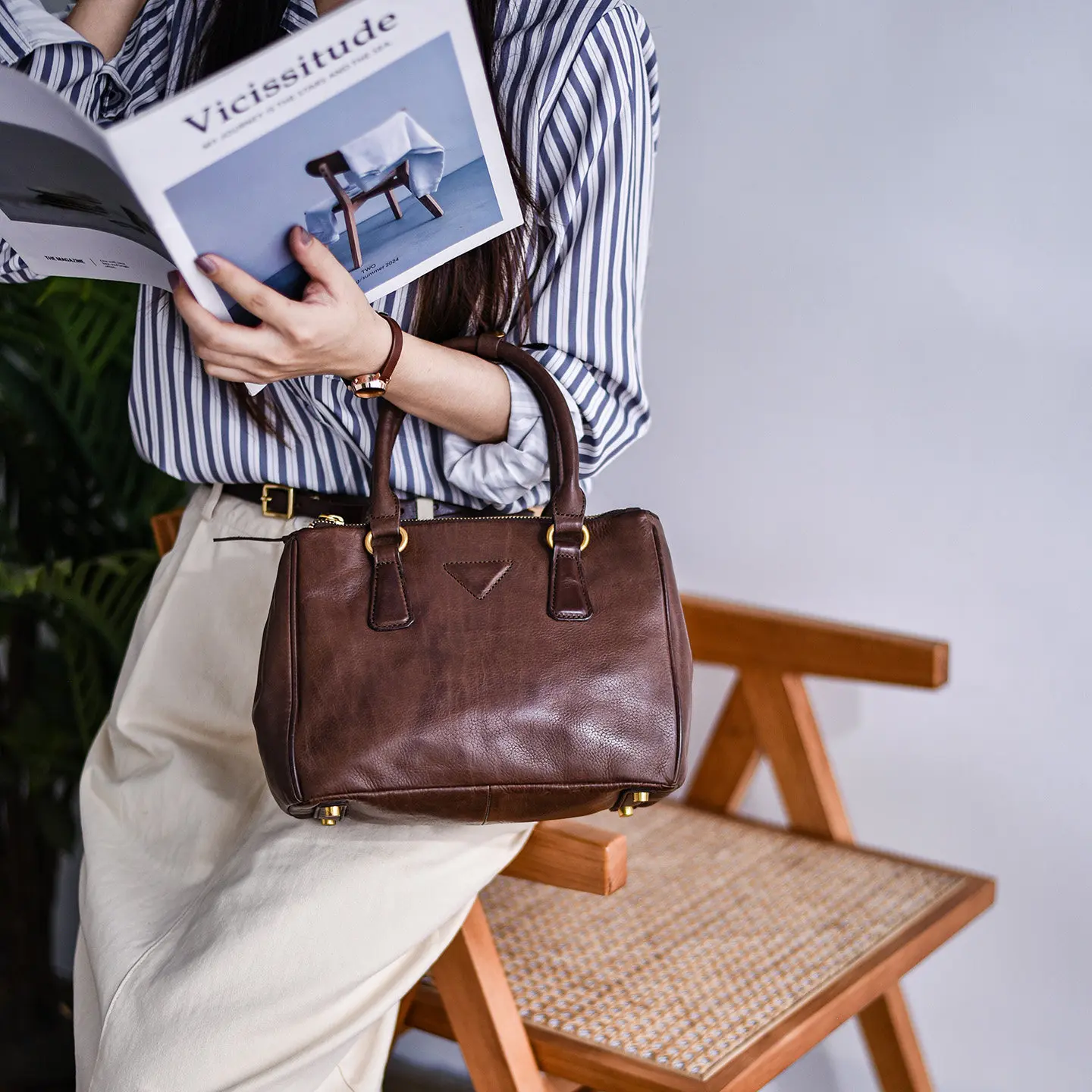 PNDME fashion casual designer handmade genuine leather women's handbag weekend party luxury cow leather female shoulder bag
PNDME fashion casual designer handmade genuine leather women's handbag weekend party luxury cow leather female shoulder bag