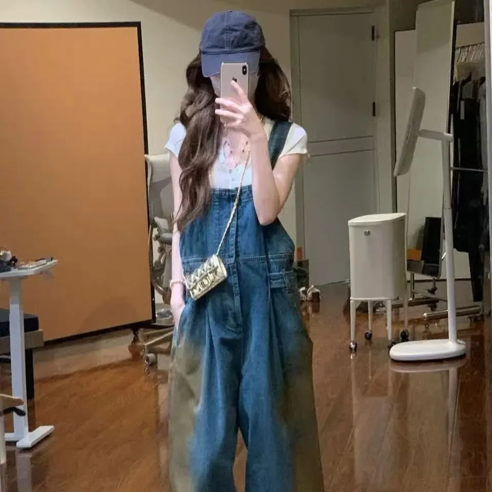 Casual High Waist Wide Leg Denim Overalls Women's Heavy Distressed Washed American Workwear Style Loose Fit Cotton Jeans
Casual High Waist Wide Leg Denim Overalls Women's Heavy Distressed Washed American Workwear Style Loose Fit Cotton Jeans