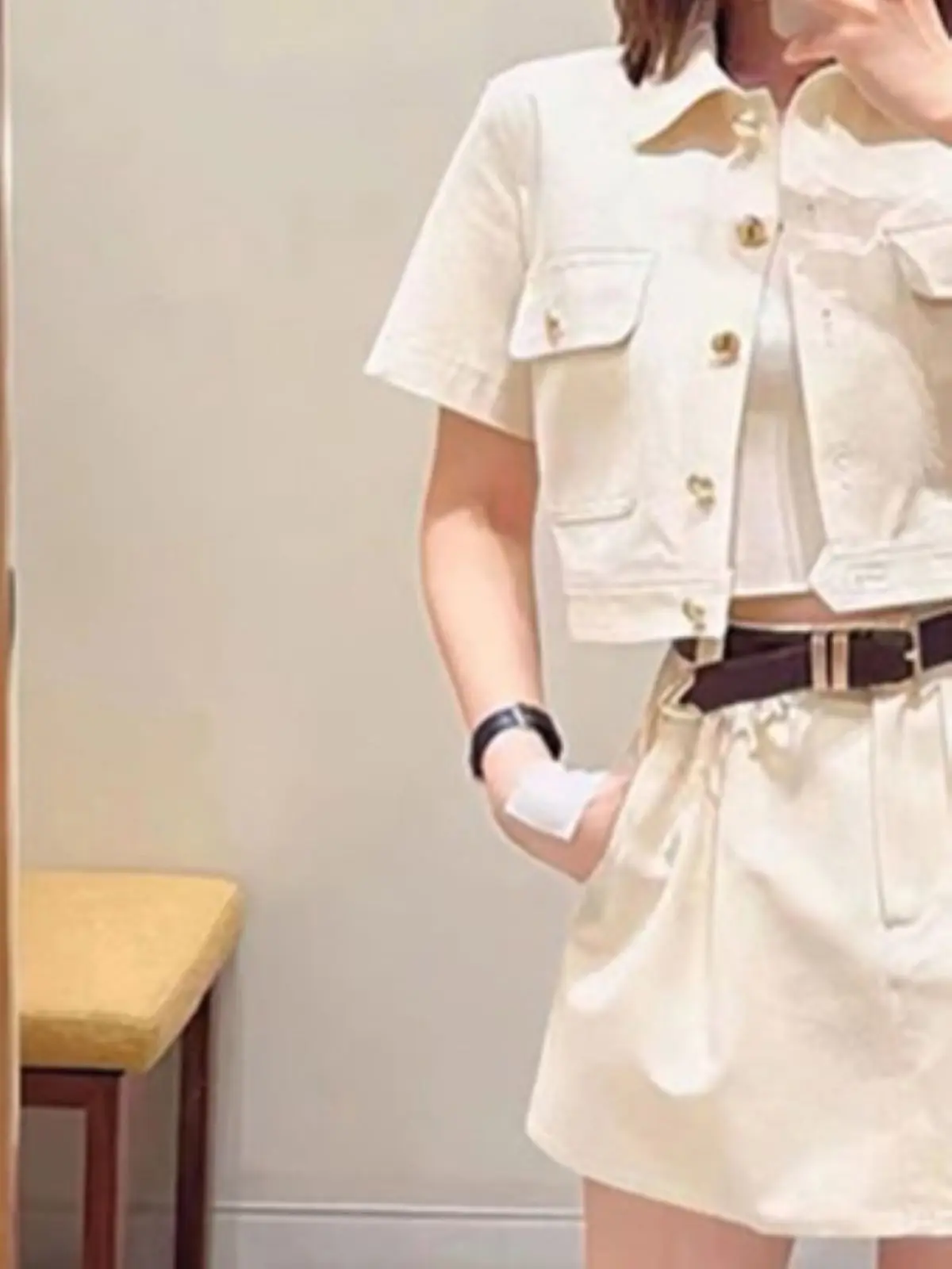 Spring/Summer Women Turn-down Collar Short Sleeve Solid Set Single Breasted Shirt + Pocket High Waist A-Line Fashion Mini Skirt
Spring/Summer Women Turn-down Collar Short Sleeve Solid Set Single Breasted Shirt + Pocket High Waist A-Line Fashion Mini Skirt
