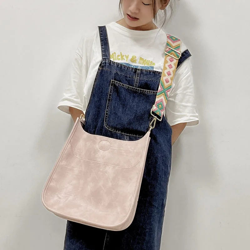 Crossbody Bag Color Shoulder Strap PU Shoulder Bag Vintage Travel Women's Bag Large Capacity Luxury Designer
Crossbody Bag Color Shoulder Strap PU Shoulder Bag Vintage Travel Women's Bag Large Capacity Luxury Designer