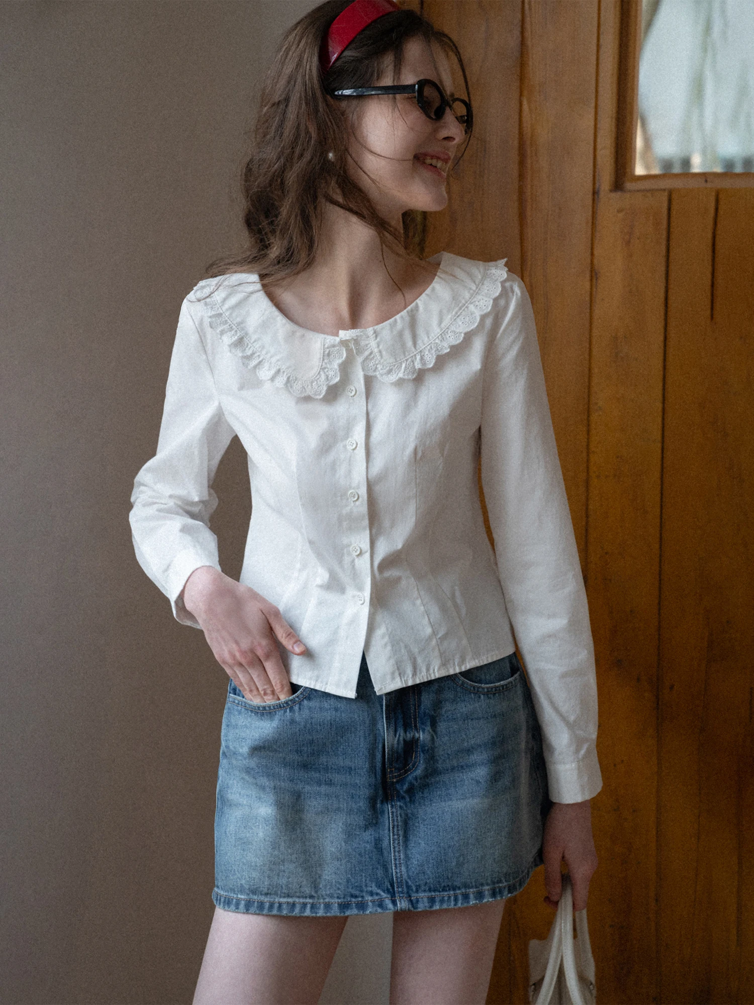 Eggka Embroidered Hollow out Doll Collar Waist Cinched Casual Long Sleeve White Shirt for Women Spring Sweet Style Top
Eggka Embroidered Hollow out Doll Collar Waist Cinched Casual Long Sleeve White Shirt for Women Spring Sweet Style Top