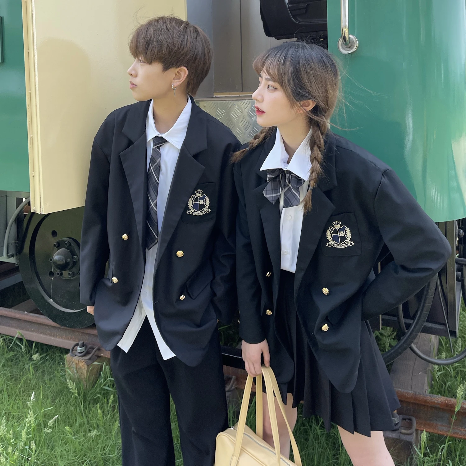 Youjun Men's American Casual Style Long Sleeve Suit Jacket High School Student Jk Button up Coat Couple School Uniforms
Youjun Men's American Casual Style Long Sleeve Suit Jacket High School Student Jk Button up Coat Couple School Uniforms