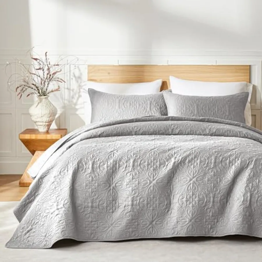 King/Cal King Quilt Set weight Baroque Pattern Bedspread for All Seasons Soft Microfiber Coverlet for Home Dorm Apartment 1 Qui
King/Cal King Quilt Set weight Baroque Pattern Bedspread for All Seasons Soft Microfiber Coverlet for Home Dorm Apartment 1 Qui
