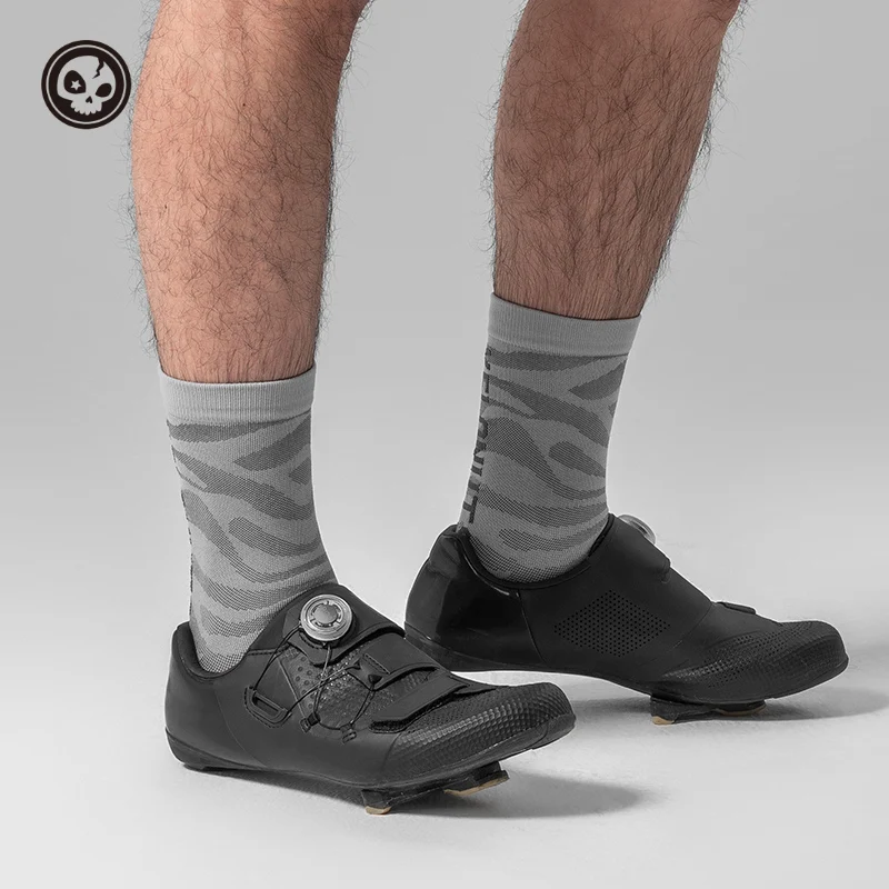 VELONUTS Professional Cycling Socks Anti-Bacterial Odorless Breathable Socks High Elastic Knee-high Socks Men Women Sports Socks
VELONUTS Professional Cycling Socks Anti-Bacterial Odorless Breathable Socks High Elastic Knee-high Socks Men Women Sports Socks