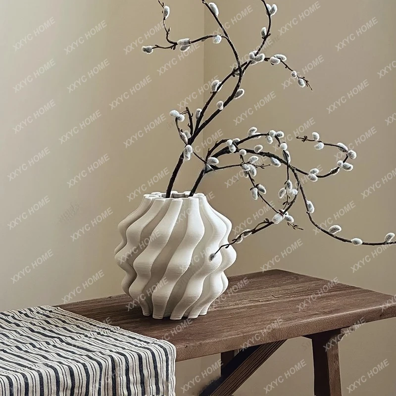 LVase Modern Home Decoration Vases Aesthetic Unusual Shape Flower Bottle Ceramic Elegant Flowerpot Interior Accessorie
LVase Modern Home Decoration Vases Aesthetic Unusual Shape Flower Bottle Ceramic Elegant Flowerpot Interior Accessorie