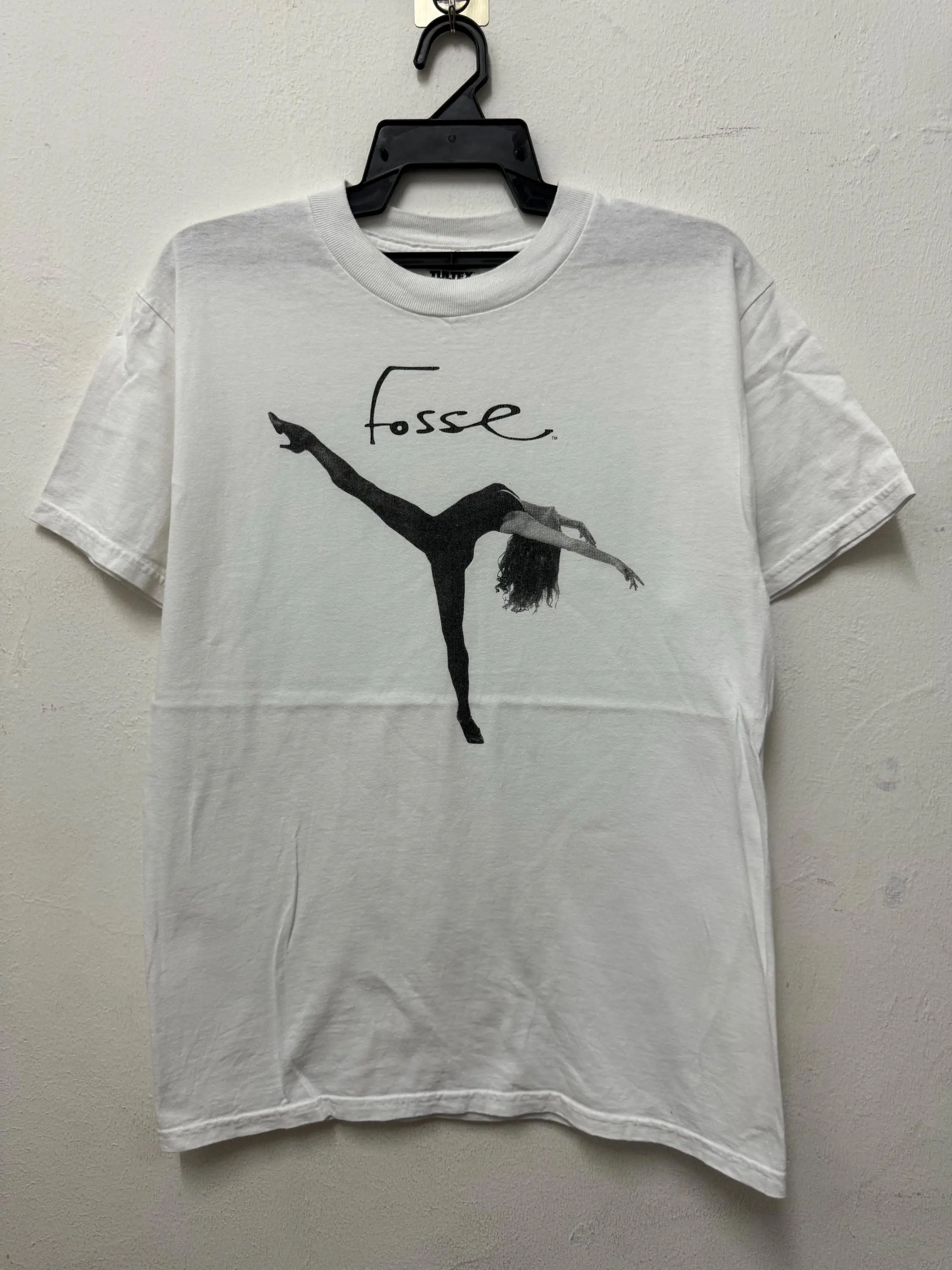 Винтажная футболка Bob Fosse 90-х годов, фотофолио для хореографии, Чикаго, балет, танцевальное искусство, поп- архив
Винтажная футболка Bob Fosse 90-х годов, фотофолио для хореографии, Чикаго, балет, танцевальное искусство, поп- архив