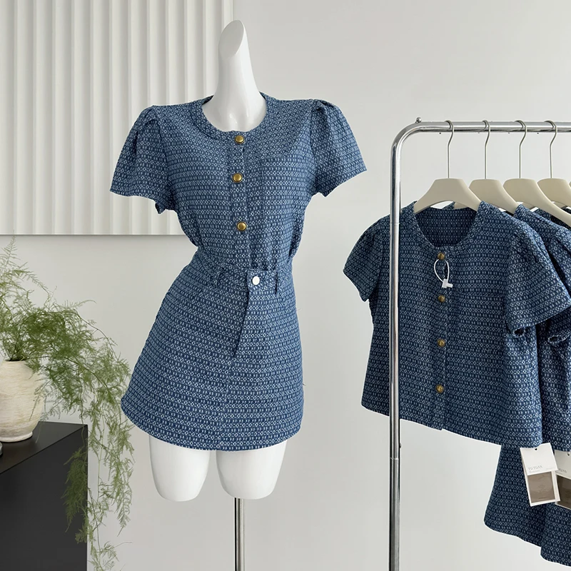 Streetwear Trend Denim Two Piece Sets Women Korean Short Sleeve Print Shirt Tops and A Line Mini Skirt Set Female Summer Outfits
Streetwear Trend Denim Two Piece Sets Women Korean Short Sleeve Print Shirt Tops and A Line Mini Skirt Set Female Summer Outfits