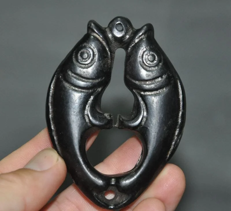 Chinese Meteorite iron carved Vintage Carved Lucky double fish statue amulet Nice Art Work
Chinese Meteorite iron carved Vintage Carved Lucky double fish statue amulet Nice Art Work