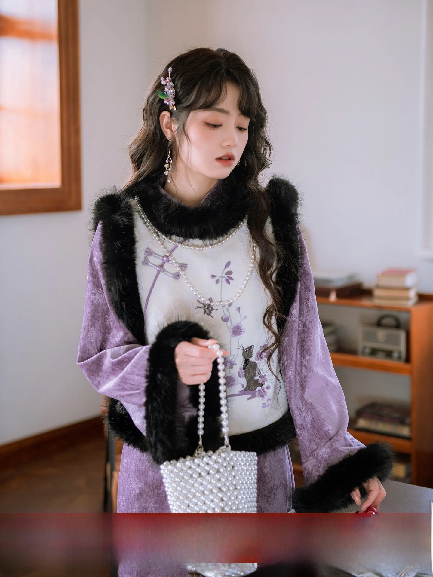 Warmth Embroidered Cotton Women's Vest South Wind Valley New Chinese Style And Design Thickened Autumn Winter F...
Warmth Embroidered Cotton Women's Vest South Wind Valley New Chinese Style And Design Thickened Autumn Winter F...