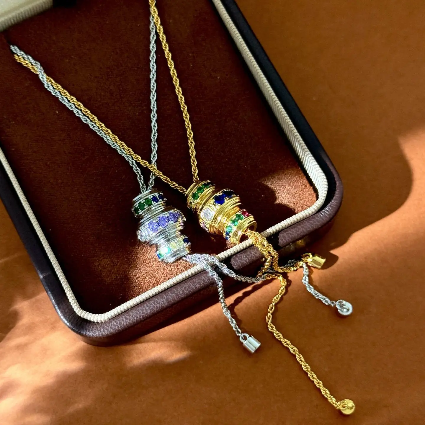 Ожерелье Lucky Spin Bead с подвеской из циркония, покрытое 18-каратным золотом, для женщин, изысканные ювелирные украшения
Ожерелье Lucky Spin Bead с подвеской из циркония, покрытое 18-каратным золотом, для женщин, изысканные ювелирные украшения