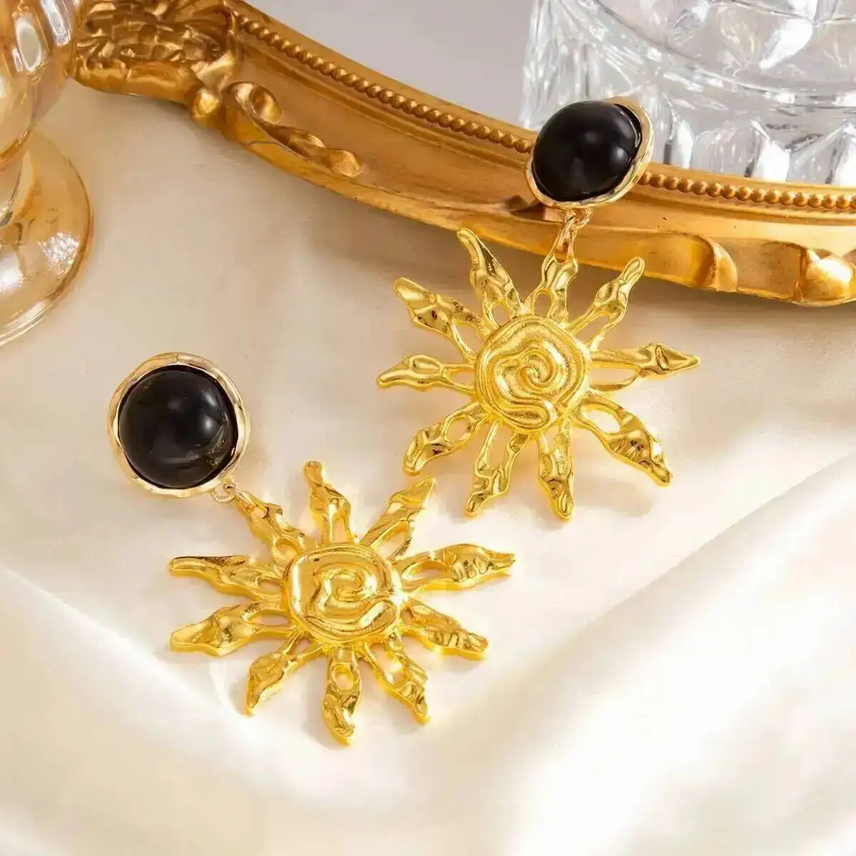 KunJoe 2026 New Gold Color Sunflower Dangle Earrings Women Fashion CCB Piercing Ear Banquet Party Daily Wear Jewelry Accessories
KunJoe 2026 New Gold Color Sunflower Dangle Earrings Women Fashion CCB Piercing Ear Banquet Party Daily Wear Jewelry Accessories