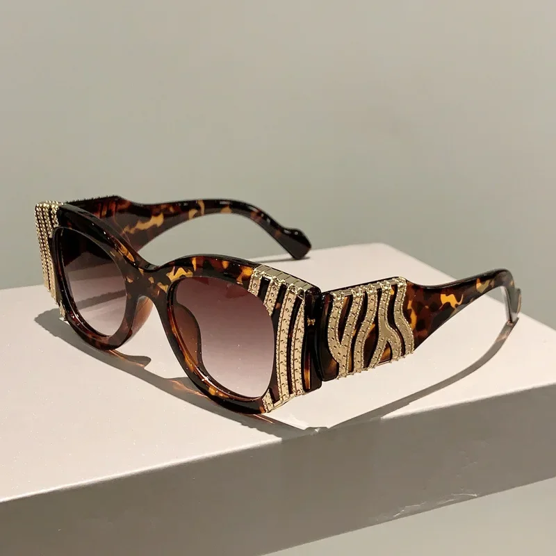 Big Frame Cat Eye Sunglasses Women Fashion Vintage Trendy Sun Glasses Punk Oversized Sexy Ladies Shades
Big Frame Cat Eye Sunglasses Women Fashion Vintage Trendy Sun Glasses Punk Oversized Sexy Ladies Shades