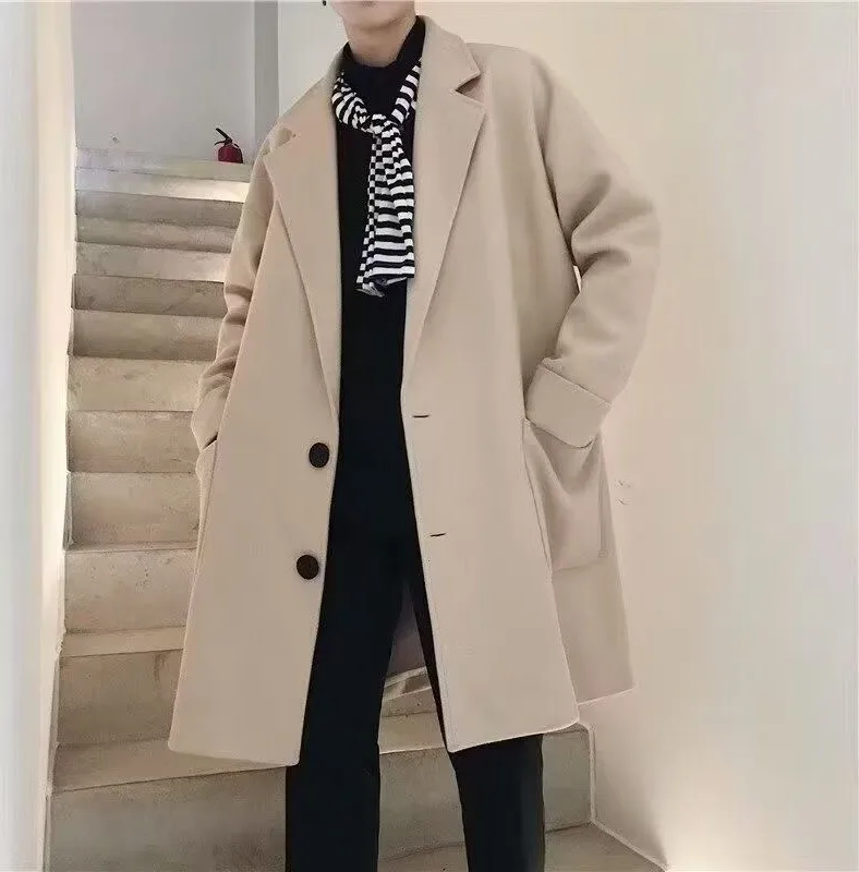 Пальто из шерстяной смеси, зимнее, винтажное, мужское, с глубоким V-образным вырезом, диагональным углом, открытым, откровенным, эффектным, смелым, драматичным, выразительным, броским, ярким, а также для создания яркого, смелого, драматичного и эффектного
Пальто из шерстяной смеси, зимнее, винтажное, мужское, с глубоким V-образным вырезом, диагональным углом, открытым, откровенным, эффектным, смелым, драматичным, выразительным, броским, ярким, а также для создания яркого, смелого, драматичного и эффектного