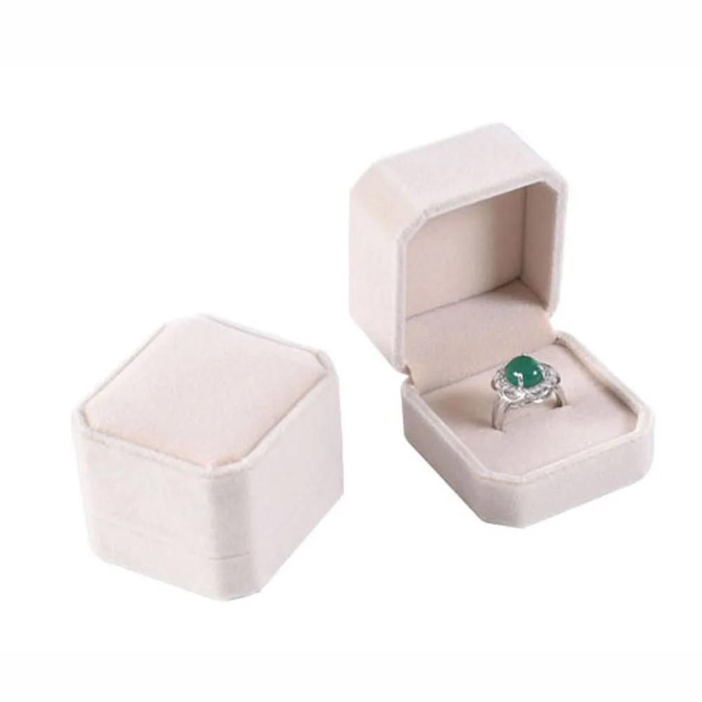 High Quality Travel Ring Holder Earring Storage Velvet Square Ring Box Box Storage Organizer Earring Display Case Jewelry Box
High Quality Travel Ring Holder Earring Storage Velvet Square Ring Box Box Storage Organizer Earring Display Case Jewelry Box