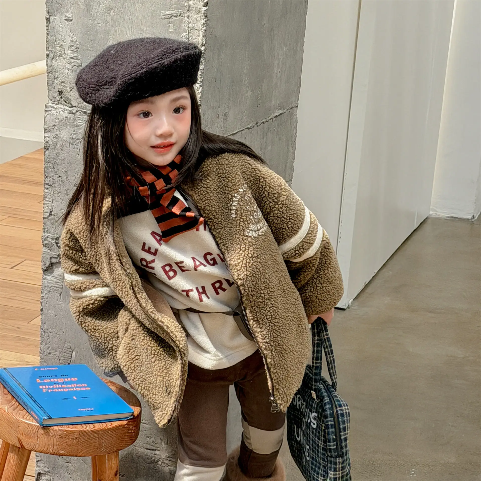 2025 Winter New Children Long Sleeve Lamb Fleece Coat Plus Velvet Thick Boys Girls Padded Jacket Kids Warm Coat Baby Clothes
2025 Winter New Children Long Sleeve Lamb Fleece Coat Plus Velvet Thick Boys Girls Padded Jacket Kids Warm Coat Baby Clothes