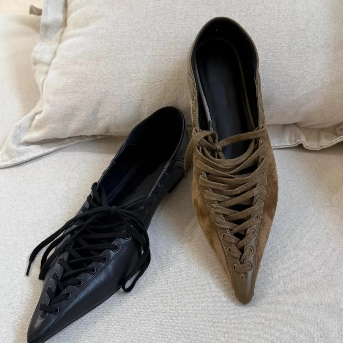 2026 Spring Women French Pointed Toe Flat Mary Jane Shoes Strap Design Hidden Wedge Low Heel Casual Daily Pumps
2026 Spring Women French Pointed Toe Flat Mary Jane Shoes Strap Design Hidden Wedge Low Heel Casual Daily Pumps