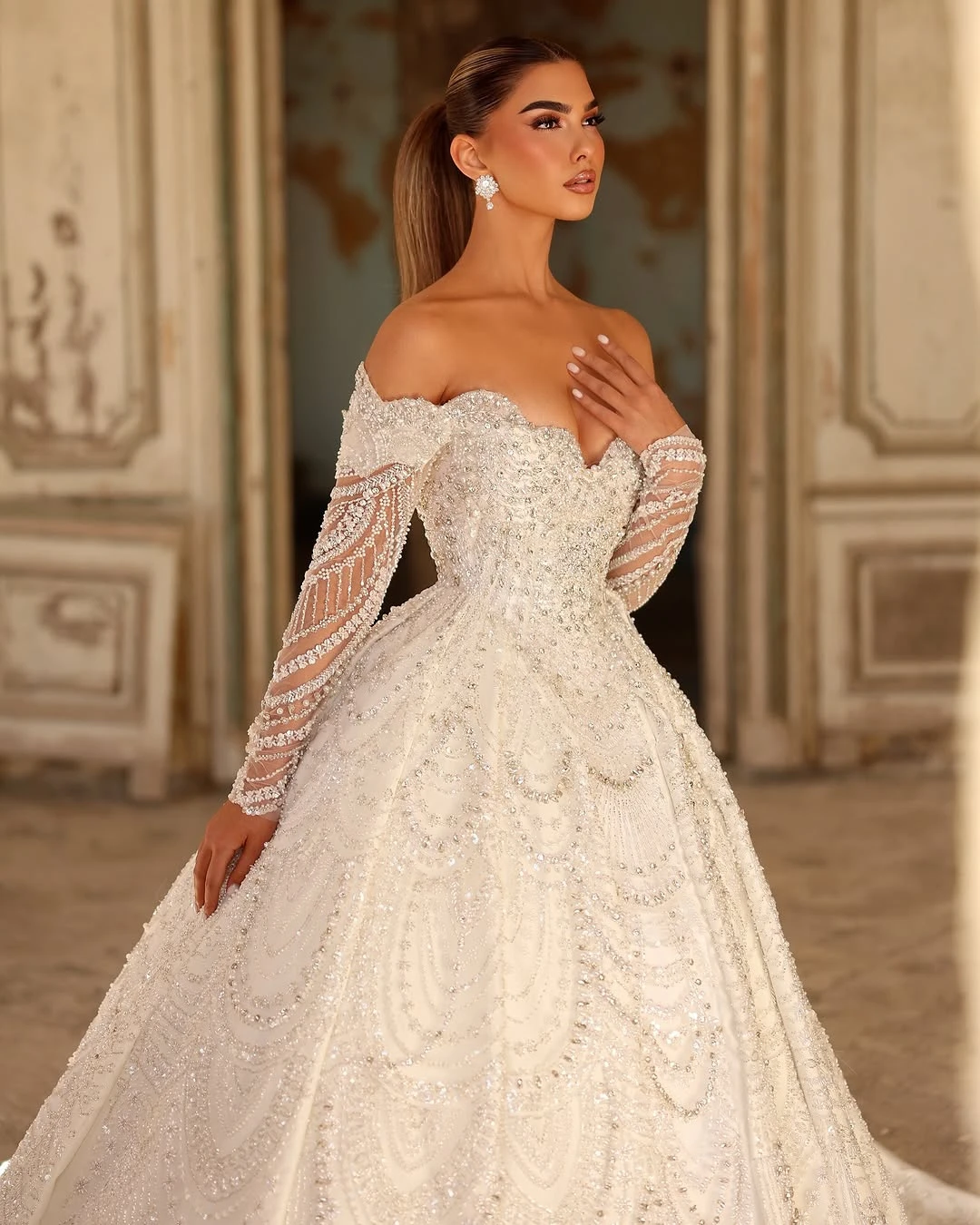Elegant A Line Wedding Dresses Sweetheart Pearl Princess Beading Evening Party Gowns Vestido De Noiva Court Train Customized
Elegant A Line Wedding Dresses Sweetheart Pearl Princess Beading Evening Party Gowns Vestido De Noiva Court Train Customized