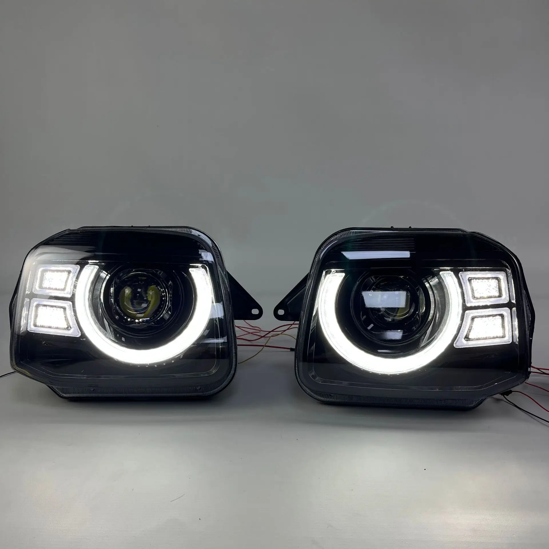Suitable for 07-16 Suzuki Jimny headlight assembly front LED headlight with daytime running light turn signal
Suitable for 07-16 Suzuki Jimny headlight assembly front LED headlight with daytime running light turn signal