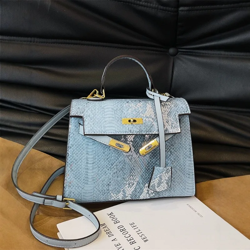 2025 Classic Snake Print Women's Bag Fashion Crossbody Shoulder Purse Best Selling Trendy Stylish Designer Handbag
2025 Classic Snake Print Women's Bag Fashion Crossbody Shoulder Purse Best Selling Trendy Stylish Designer Handbag