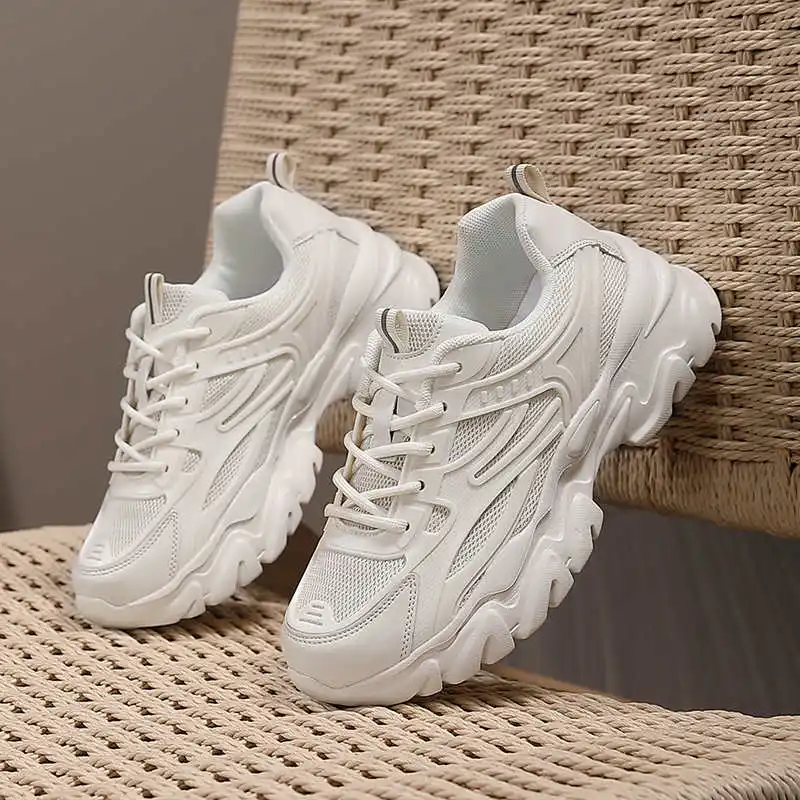 Кожаные кроссовки-лоферы для женщин, увеличивающие рост, милые и стильные, специальные спортивные туфли, супербренд
Кожаные кроссовки-лоферы для женщин, увеличивающие рост, милые и стильные, специальные спортивные туфли, супербренд