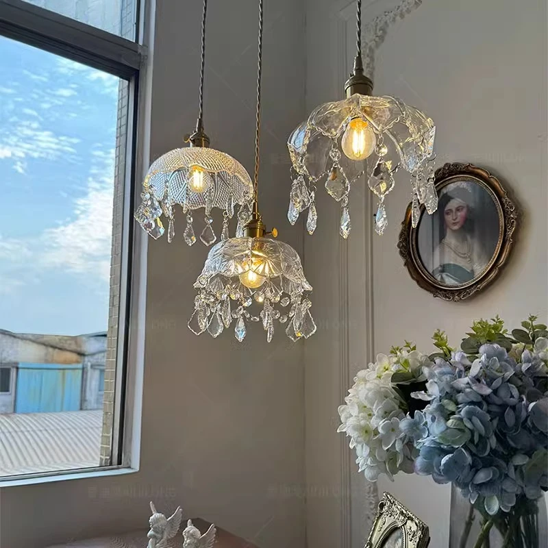 Brass crystal glass small chandelier, pastoral bedroom bedside bar restaurant corridor entrance lamp
Brass crystal glass small chandelier, pastoral bedroom bedside bar restaurant corridor entrance lamp