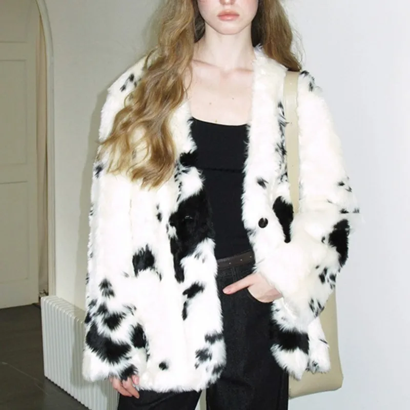 2025 Fall Winter Thickened Warm Fur Fluffy Chic Color Block Jackets Tops Outerwear Retro Faux Fur Cow Printed Jackets Coats
2025 Fall Winter Thickened Warm Fur Fluffy Chic Color Block Jackets Tops Outerwear Retro Faux Fur Cow Printed Jackets Coats