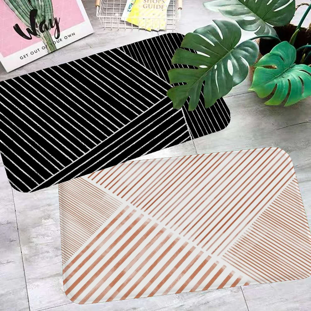 Black And White Modern Line Art Room Mats Anti-slip Absorb Water Long Strip Cushion Bedroon Mat Household Carpets
Black And White Modern Line Art Room Mats Anti-slip Absorb Water Long Strip Cushion Bedroon Mat Household Carpets