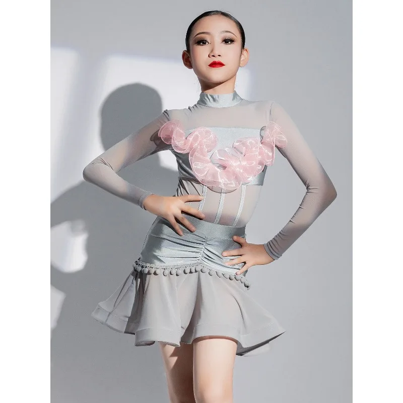 New spring and autumn style junior Latin dance outfit high-end girls' practice and performance outfit set for competitions
New spring and autumn style junior Latin dance outfit high-end girls' practice and performance outfit set for competitions
