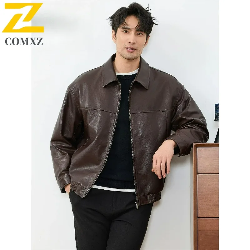 COMXZ Мужская кожаная куртка Chaqueta в стиле ретро, американская классическая осенняя стильная дорожная куртка высокого класса для кемпинга, прогулочный минималистичный плащ
COMXZ Мужская кожаная куртка Chaqueta в стиле ретро, американская классическая осенняя стильная дорожная куртка высокого класса для кемпинга, прогулочный минималистичный плащ