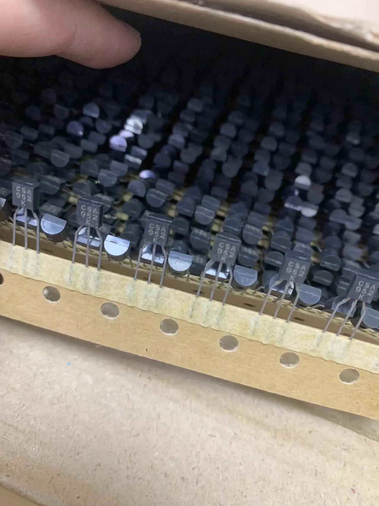 CSA952K (5pcs) Electronic Component Chip IC Integrated Circuit Spot
CSA952K (5pcs) Electronic Component Chip IC Integrated Circuit Spot