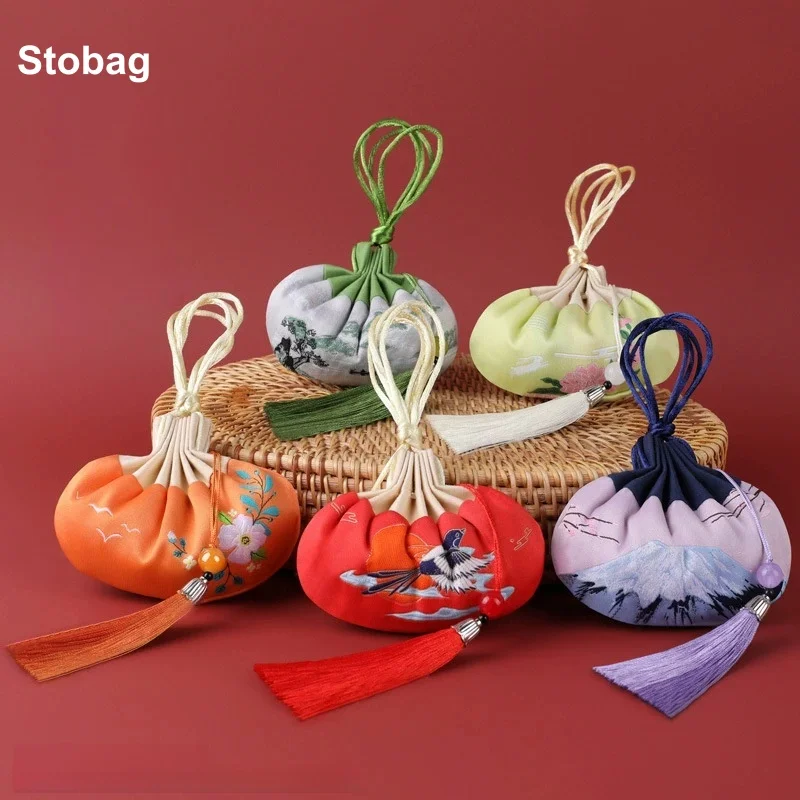 Набор из 20 шелковых мешочков StoBag: китайские саше-мешочки на шнурке для подарков, украшений, хранения, многоразовые, для декора и вечеринок
Набор из 20 шелковых мешочков StoBag: китайские саше-мешочки на шнурке для подарков, украшений, хранения, многоразовые, для декора и вечеринок