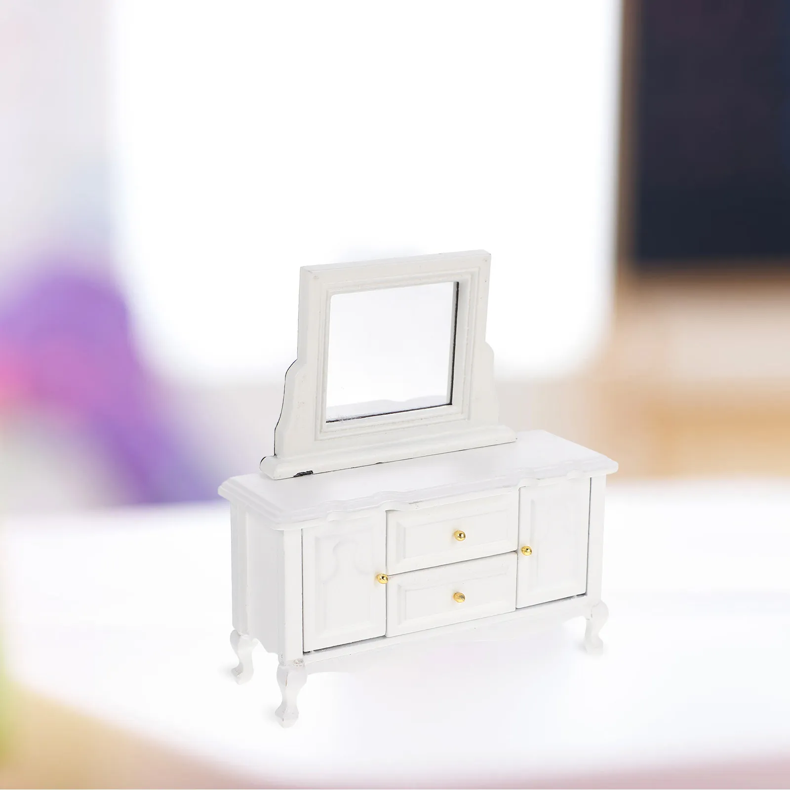 Mini Dressing Table Ornament Natural Wood Material for Dollhouse Interior Stylish Small Apartment Decor Realistic Finish
Mini Dressing Table Ornament Natural Wood Material for Dollhouse Interior Stylish Small Apartment Decor Realistic Finish