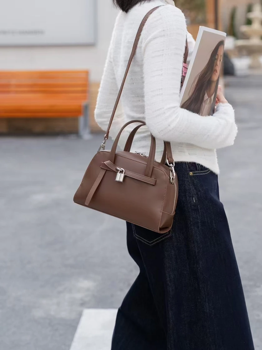 Leather Work Bag Commuter oulder Bag Large Capaci Fem Handbag Busin Bag Briti Sle Synthetic Interior Soft Leather
Leather Work Bag Commuter oulder Bag Large Capaci Fem Handbag Busin Bag Briti Sle Synthetic Interior Soft Leather