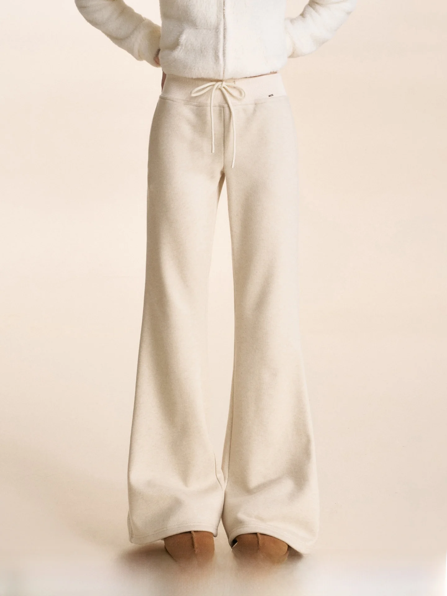 Kroche Casual Leisure Blend Cashmere Wide Leg Pants High Waist Long Trousers Asymmetric Style Wear Resistant Loose Fit
Kroche Casual Leisure Blend Cashmere Wide Leg Pants High Waist Long Trousers Asymmetric Style Wear Resistant Loose Fit