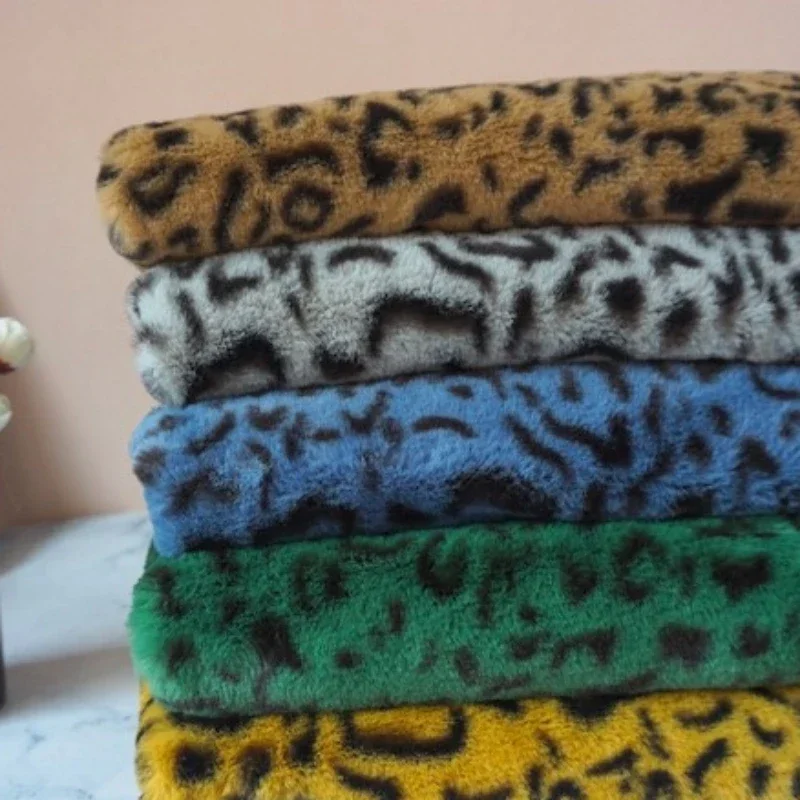 Imitation Rex Rabbit Hair Plush Fabric Clothing Scarf Handmade Diy Cosplay Toys Wholesale Cloth by Meter for Sewing Material
Imitation Rex Rabbit Hair Plush Fabric Clothing Scarf Handmade Diy Cosplay Toys Wholesale Cloth by Meter for Sewing Material