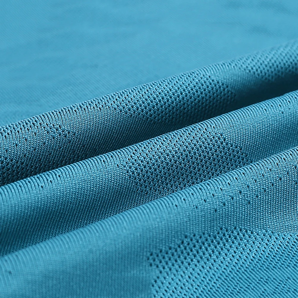 1Pcs Dustproof Sunproof Face Cover High Quality Fabric Wind Resistant Outdoor Sports Mask for Riding Hiking Multi Use Neck Scarf
1Pcs Dustproof Sunproof Face Cover High Quality Fabric Wind Resistant Outdoor Sports Mask for Riding Hiking Multi Use Neck Scarf