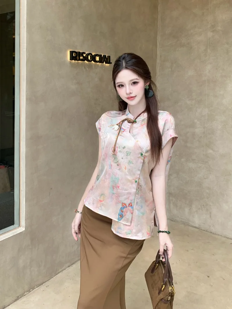 New Chinese Style Stand Collar Loose Short Sleeve Shirt Women's Summer Fashionable Asymmetrical Slimming Top
New Chinese Style Stand Collar Loose Short Sleeve Shirt Women's Summer Fashionable Asymmetrical Slimming Top