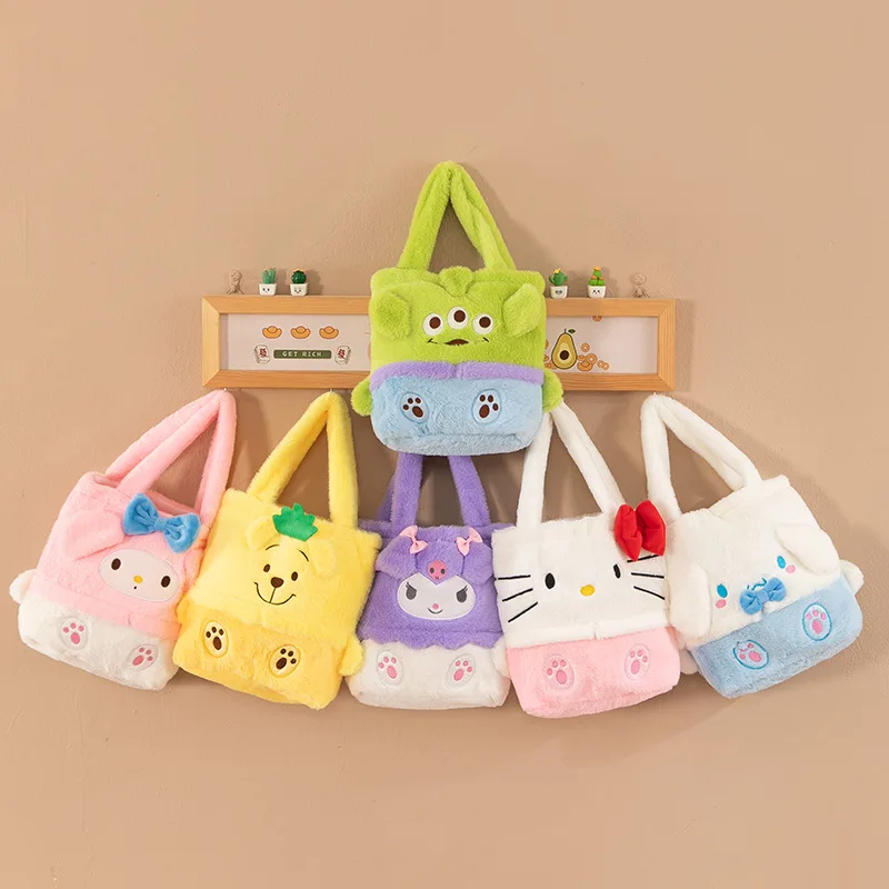 Sanrio Hello Kitty новая милая мультяшная плюшевая сумка с цветными блоками, подарочная кукла, сумка для куклы большой вместимости
Sanrio Hello Kitty новая милая мультяшная плюшевая сумка с цветными блоками, подарочная кукла, сумка для куклы большой вместимости