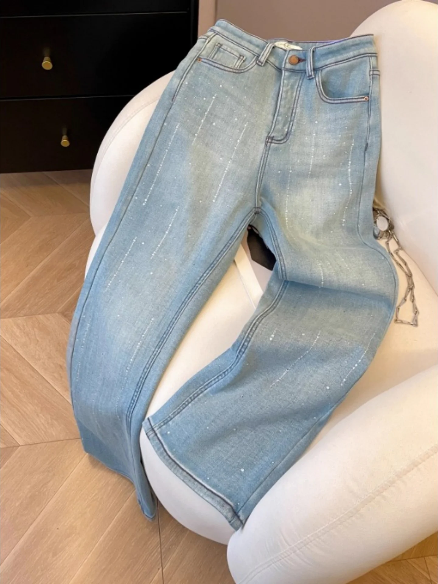 Retro Rhinestone Fleece Lined Slim Straight High Waist Denim Jeans Women's Spring New Style Warm Slimming Trousers
Retro Rhinestone Fleece Lined Slim Straight High Waist Denim Jeans Women's Spring New Style Warm Slimming Trousers