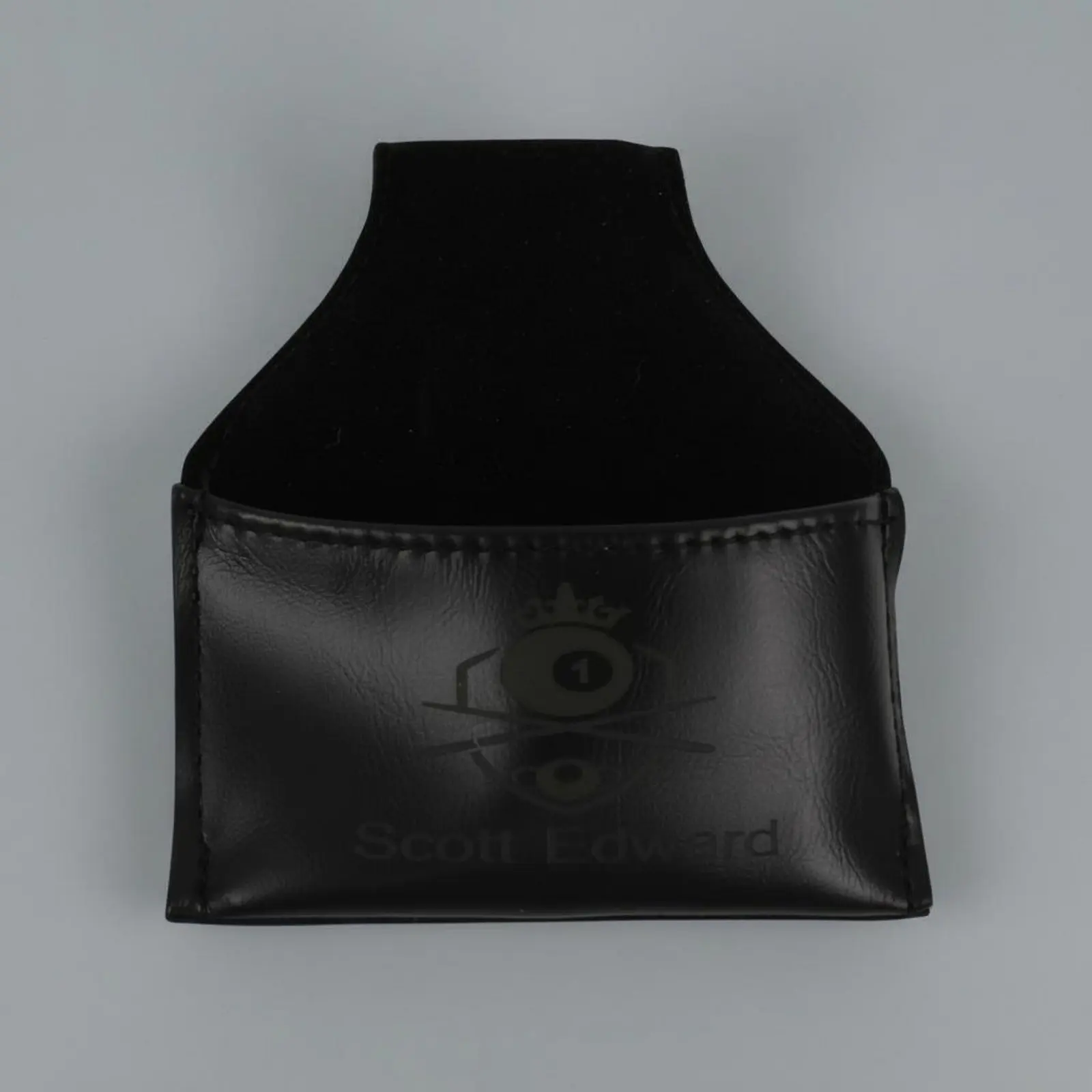 Pool Cue Chalk Holder Brand Logo Area Cue Chalk Bag Billiards Accessory Faux Leather Portable
Pool Cue Chalk Holder Brand Logo Area Cue Chalk Bag Billiards Accessory Faux Leather Portable