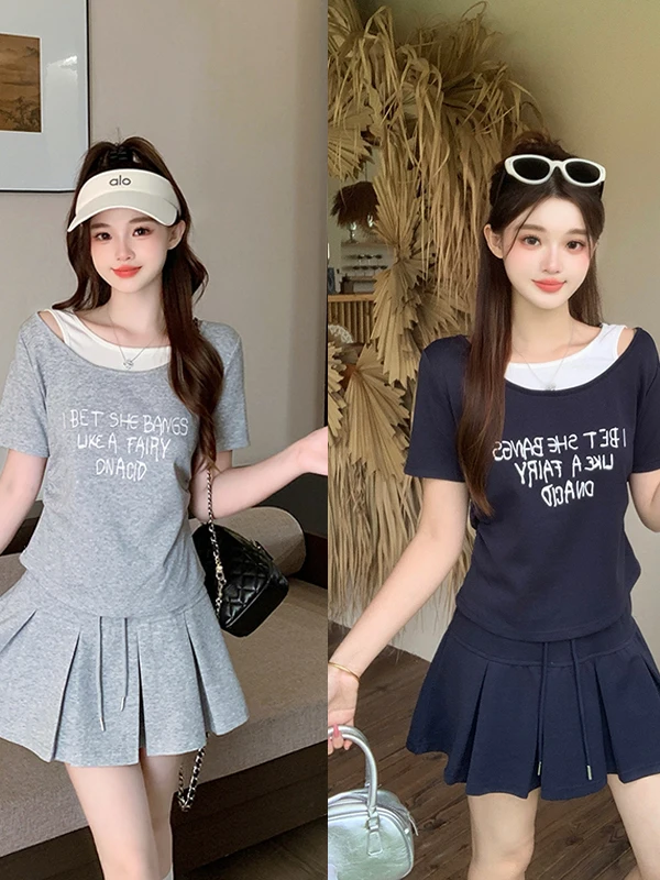 plus Size Casual Summer Outfit Short Sleeve Print Letter Short Skirt Sweet And Spicy Two Piece Set Women's Fashion Korean Style
plus Size Casual Summer Outfit Short Sleeve Print Letter Short Skirt Sweet And Spicy Two Piece Set Women's Fashion Korean Style