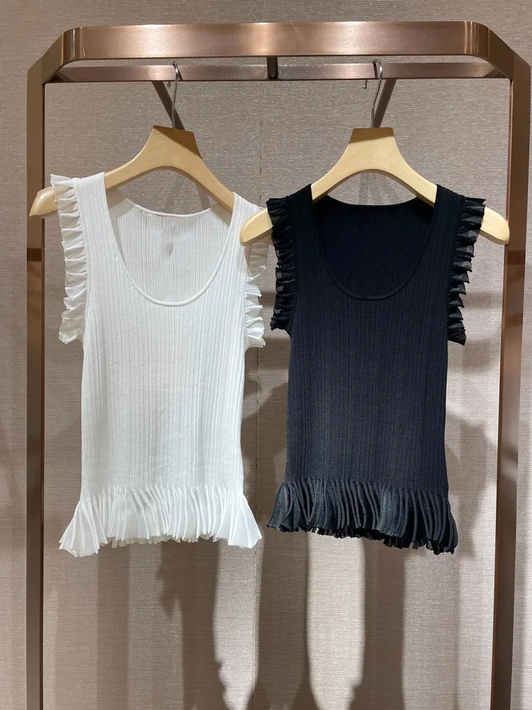 High-End Version European Sle Design Sense Me Splicing Wooden Trim Slim Fit Vest round Ne Svel Knitted Top
High-End Version European Sle Design Sense Me Splicing Wooden Trim Slim Fit Vest round Ne Svel Knitted Top