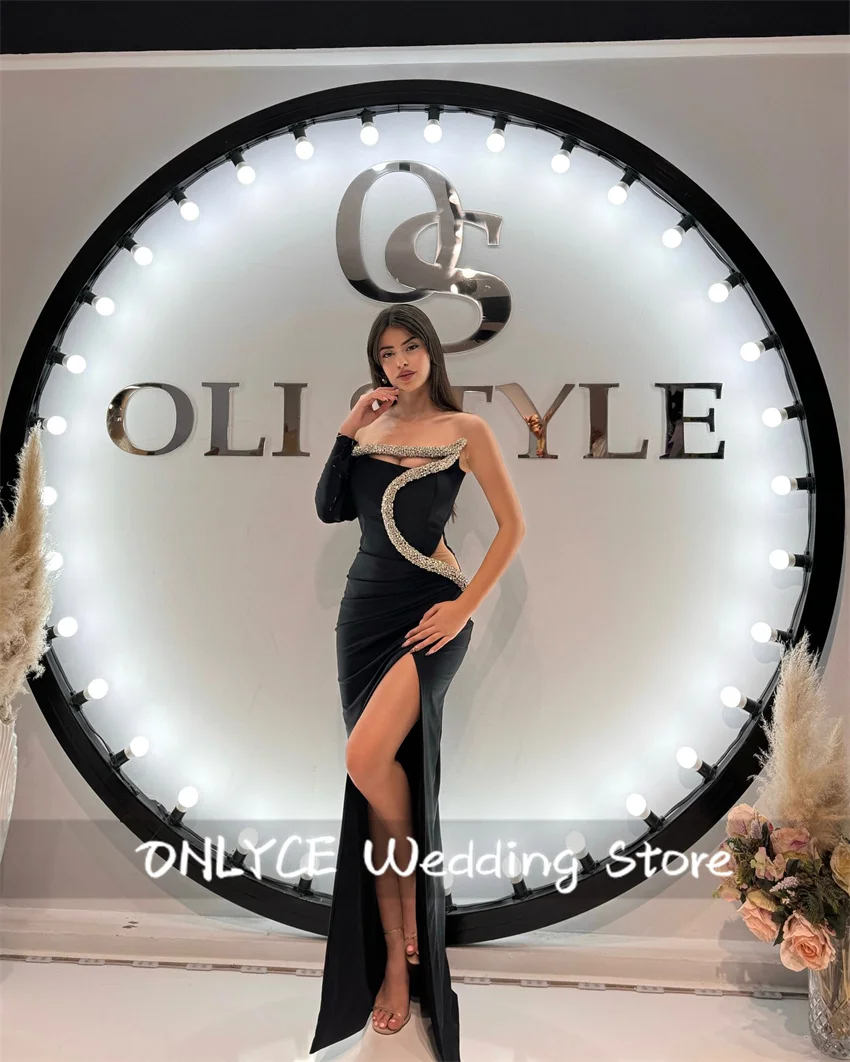 Elegant Black Long Prom Dress Beading Crystal Side Split Birthday Dress One-Shoulder Evening Robe Customized
Elegant Black Long Prom Dress Beading Crystal Side Split Birthday Dress One-Shoulder Evening Robe Customized