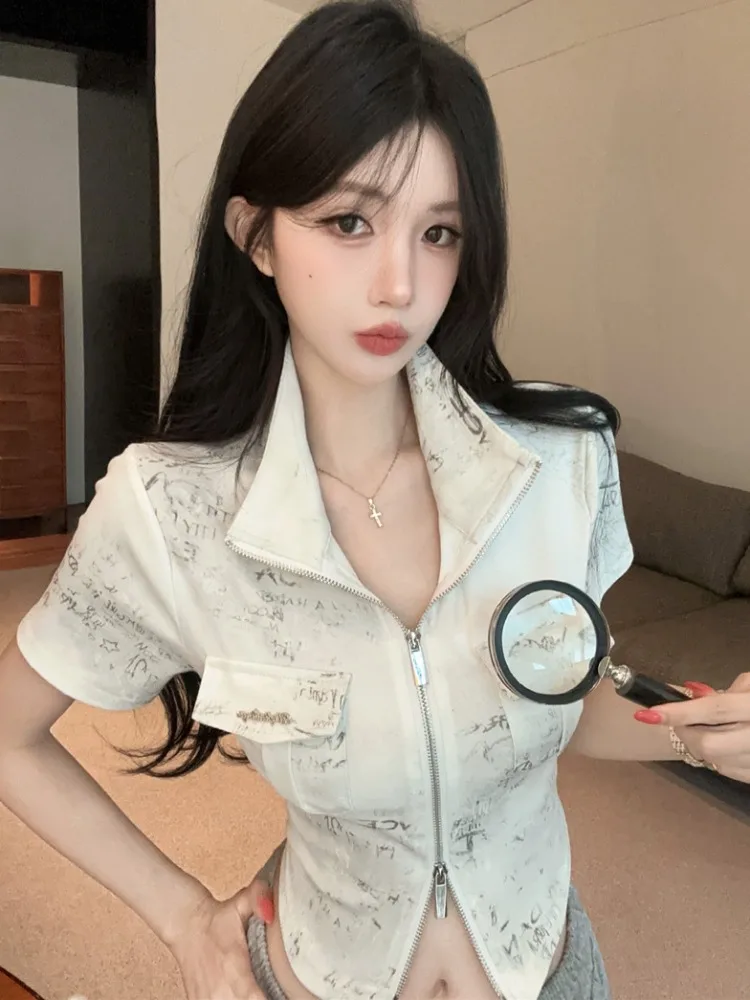 Summer Slimming Short T-Shirt Women's Retro Collar Dyed Belly Button Exposure Casual City Walk Polyester Fiber T-Shirt
Summer Slimming Short T-Shirt Women's Retro Collar Dyed Belly Button Exposure Casual City Walk Polyester Fiber T-Shirt