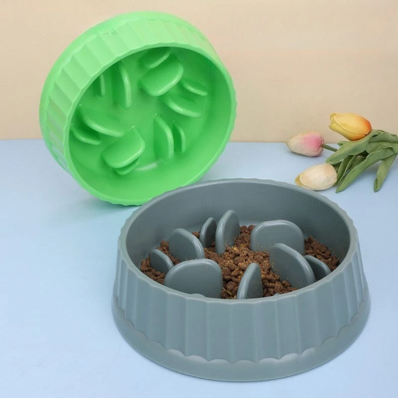 1 plastic pet bowl, it is a slow eating bowl with a grid design that allows pets to eat slowly and helps digestion and prevent c
1 plastic pet bowl, it is a slow eating bowl with a grid design that allows pets to eat slowly and helps digestion and prevent c