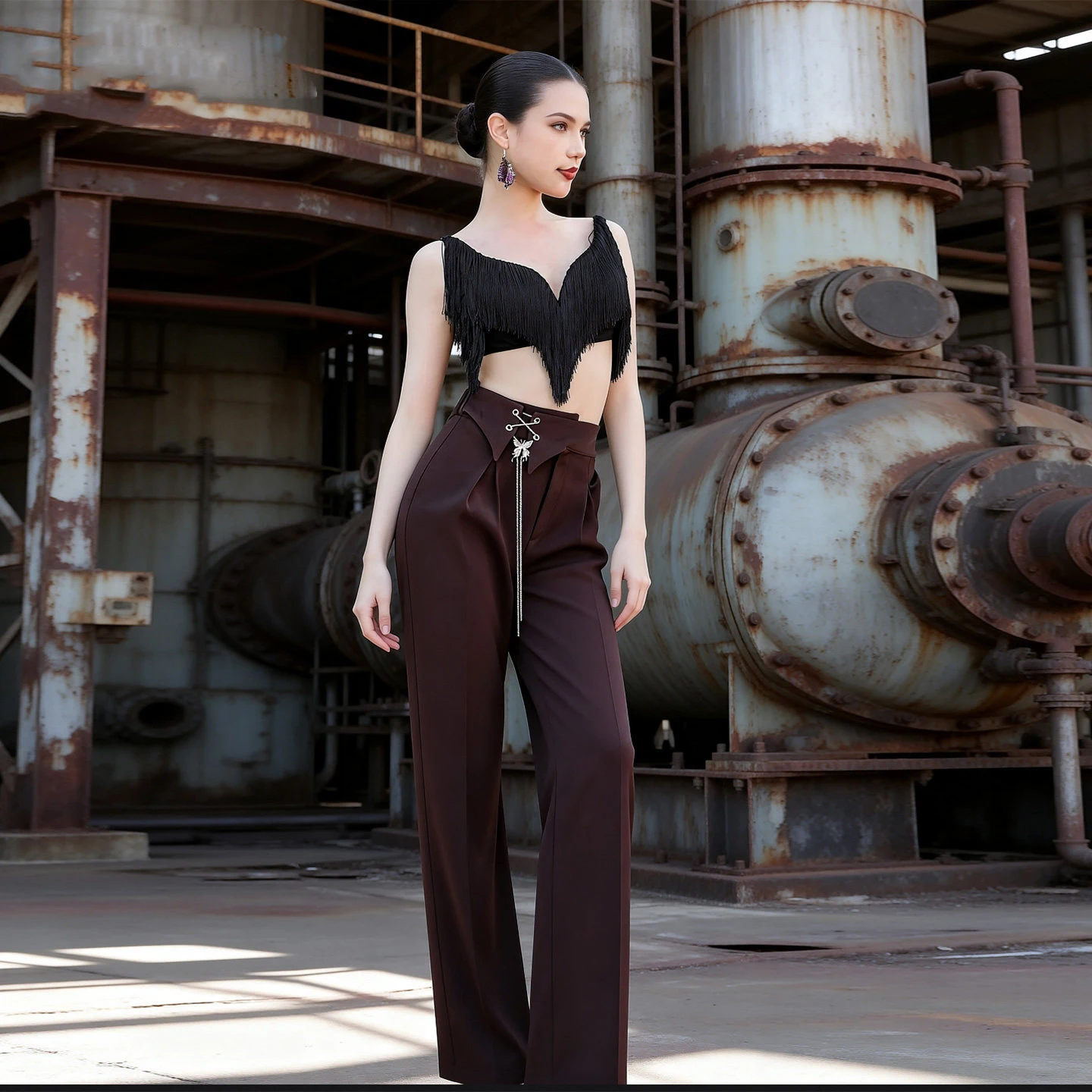 Костюм для латинских танцев: топ с бахромой и брюки с высокой талией, одежда для тренировок по латине, чача, румба, современные танцевальные костюмы для тренировок DN22844
Костюм для латинских танцев: топ с бахромой и брюки с высокой талией, одежда для тренировок по латине, чача, румба, современные танцевальные костюмы для тренировок DN22844