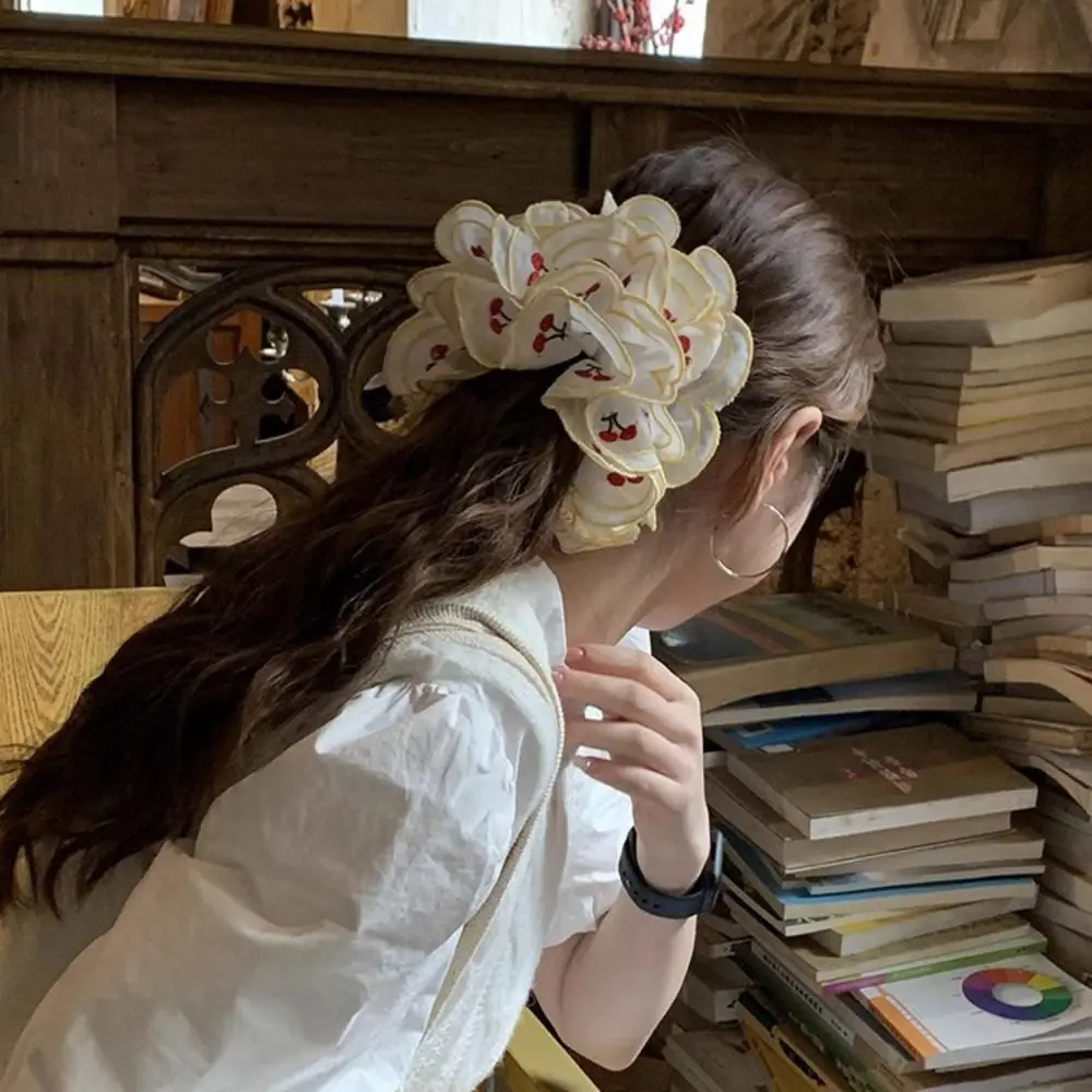 Flower Shape Embroidery Cherry Lace Scrunchies Cloth Ballet Style Elastic Hair Bands Hair Tie Rubber Bands Exaggerated Hair Rope
Flower Shape Embroidery Cherry Lace Scrunchies Cloth Ballet Style Elastic Hair Bands Hair Tie Rubber Bands Exaggerated Hair Rope
